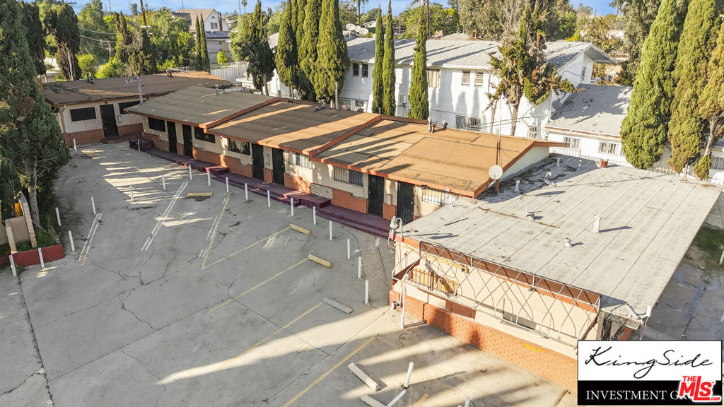 12127 S Figueroa Street