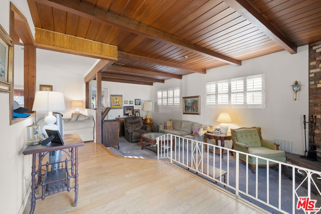 4728 Farmdale Avenue