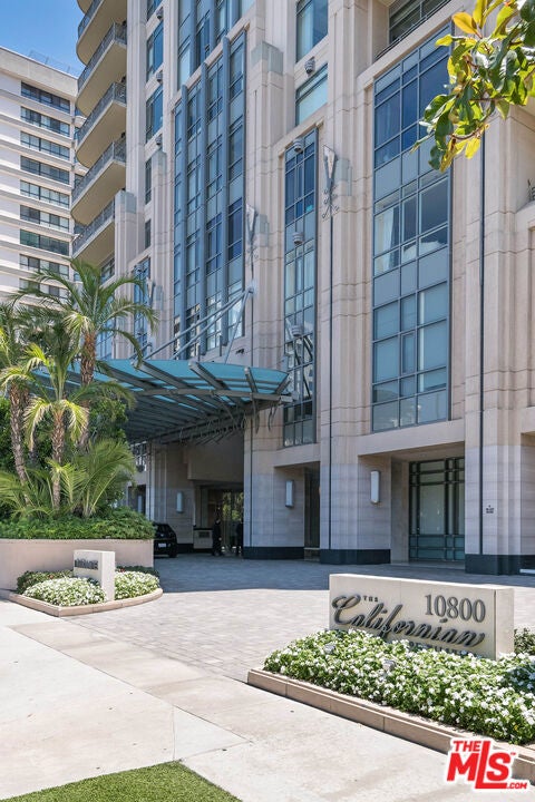 10800 Wilshire Boulevard 1101