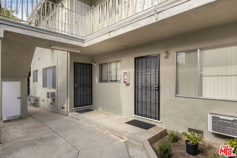 1316 Barrington Way
