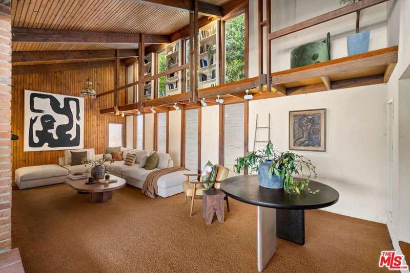 7230 Outpost Cove Drive