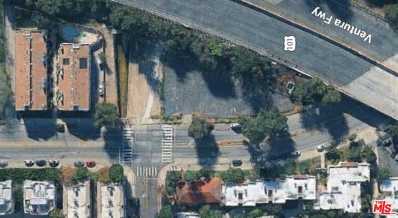 18300 Burbank Boulevard