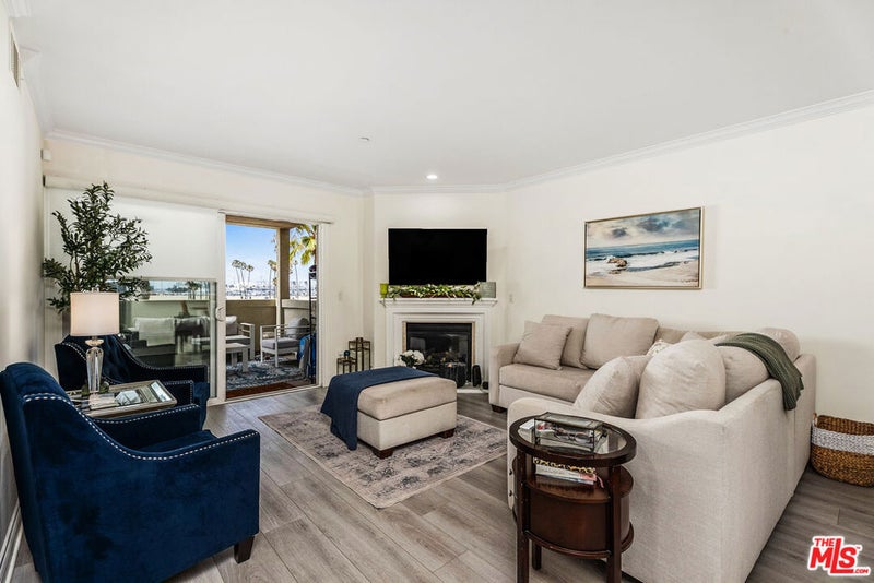 1000 E Ocean Boulevard 104