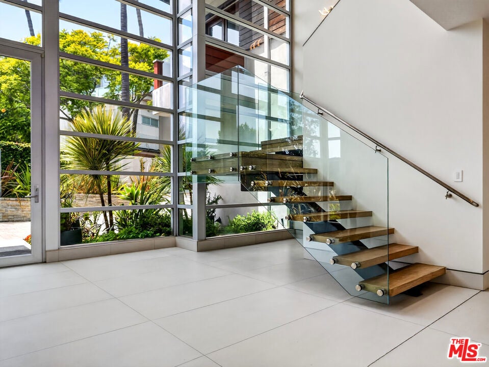 770 Paseo Miramar