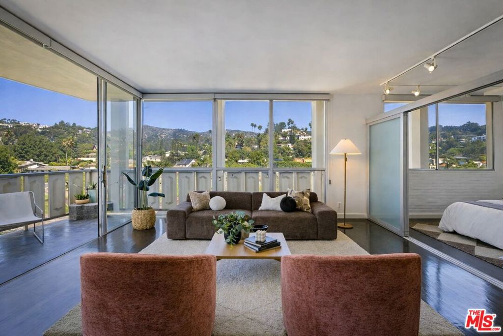 4455 Los Feliz Boulevard 708