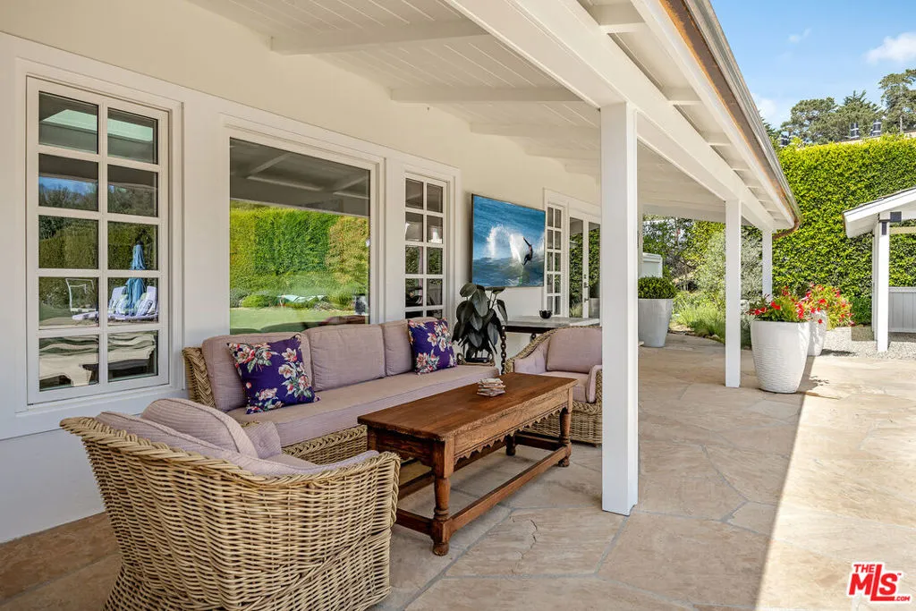 Santa Barbara, California 93108, United States, 4 Bedrooms Bedrooms, ,4 BathroomsBathrooms,Residential,Active,191505