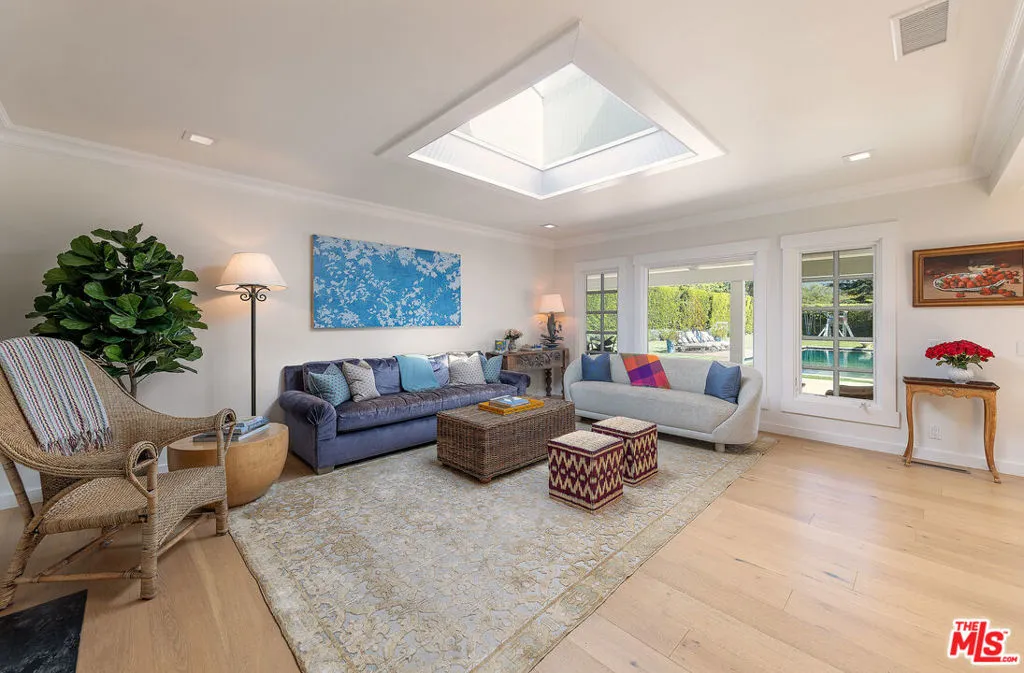 Santa Barbara, California 93108, United States, 4 Bedrooms Bedrooms, ,4 BathroomsBathrooms,Residential,Active,191505