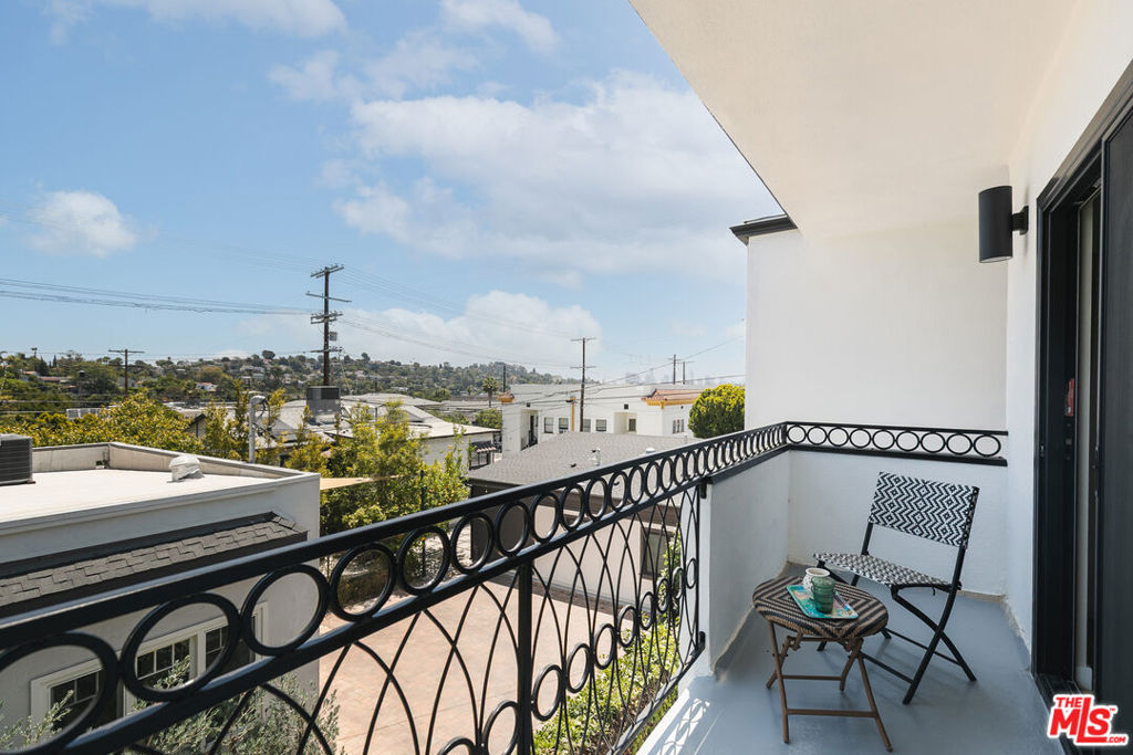 4412 Finley Avenue 7