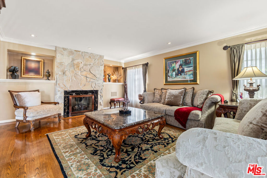 4152 Mount Vernon Drive