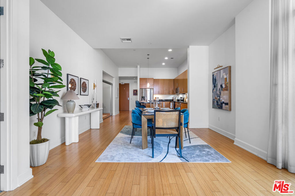 3223 W 6th Street 206