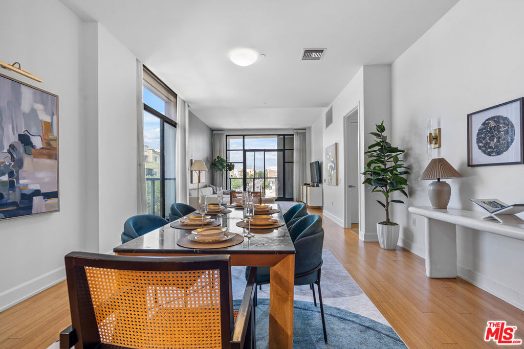 3223 W 6th Street 206