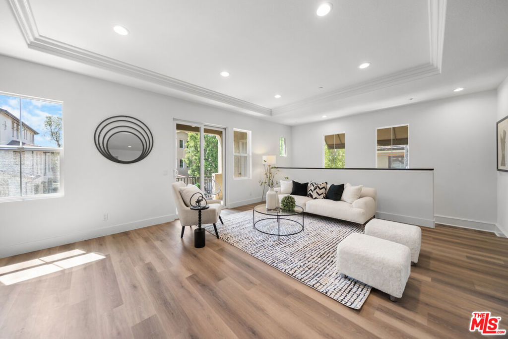 270 Lockford