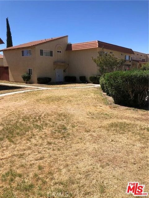 43609 Stanridge Avenue Lancaster CA 93535