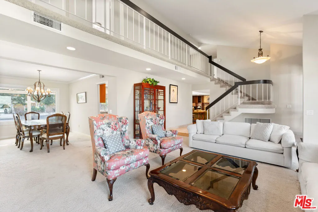 Villa Park, California 92861, United States, 4 Bedrooms Bedrooms, ,3 BathroomsBathrooms,Residential,Active,176942