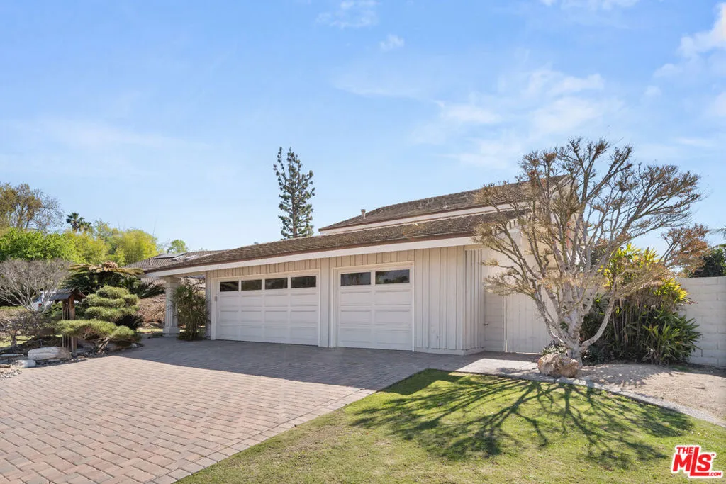 Villa Park, California 92861, United States, 4 Bedrooms Bedrooms, ,3 BathroomsBathrooms,Residential,Active,176942