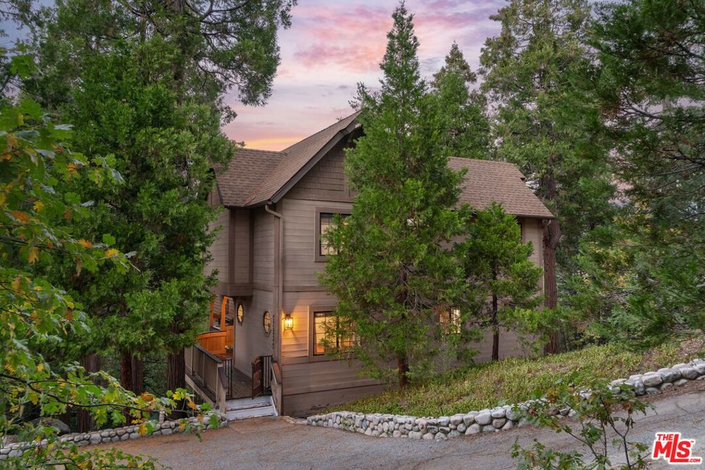 27532 North Bay Road