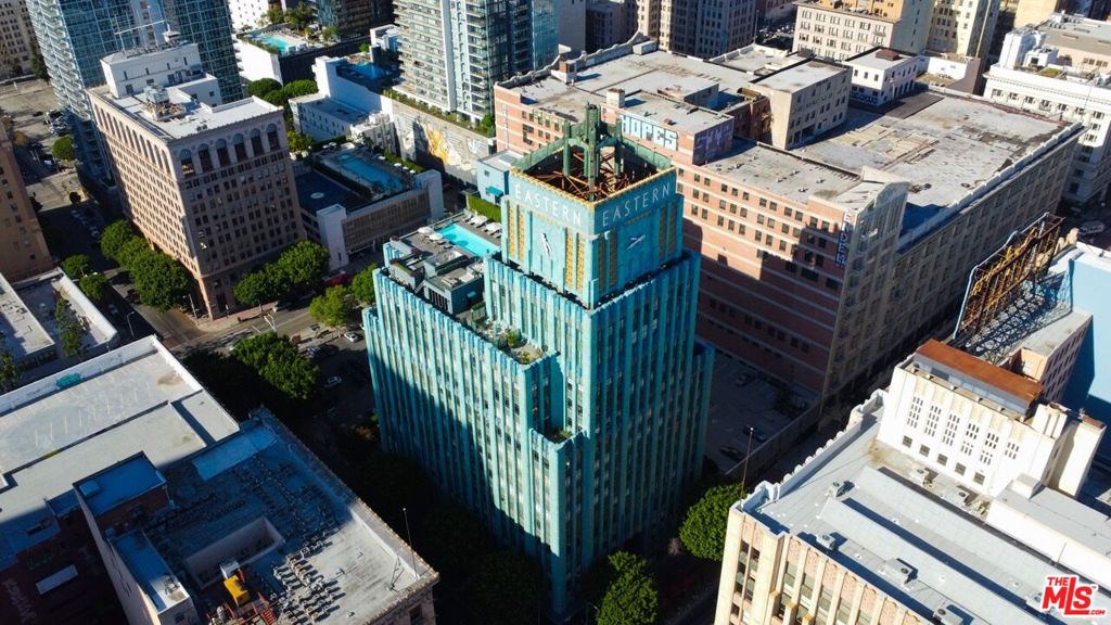 849 S Broadway 703
