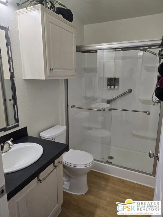 Cathedral City, California 92234, United States, 3 Bedrooms Bedrooms, ,2 BathroomsBathrooms,Residential,Active,222557