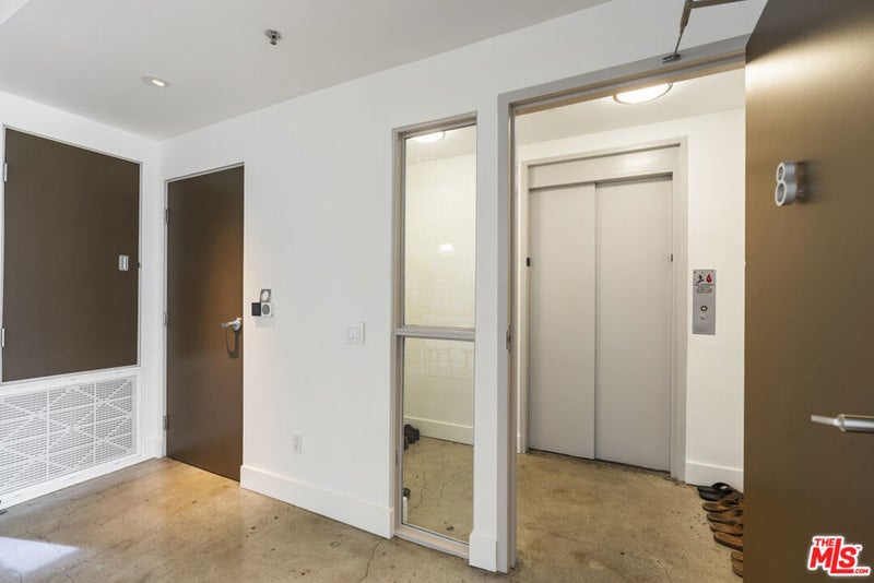 814 S Spring Street 8