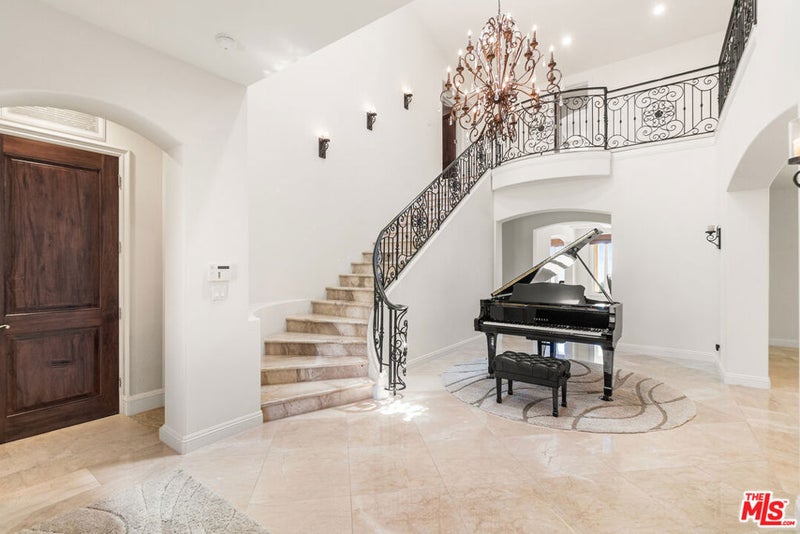 31967 Emerald View Drive
