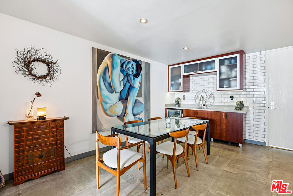 1351 N Crescent Heights Boulevard 116