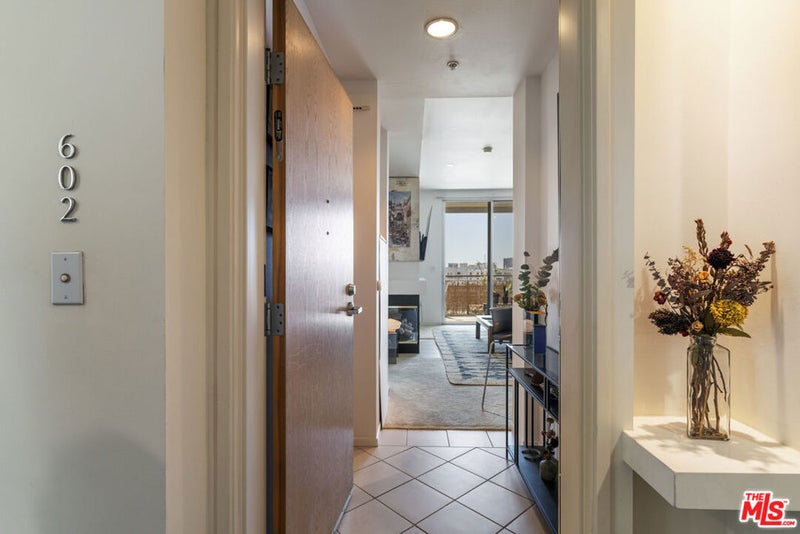 267 S San Pedro Street 602