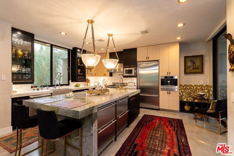 74687 Arroyo Drive