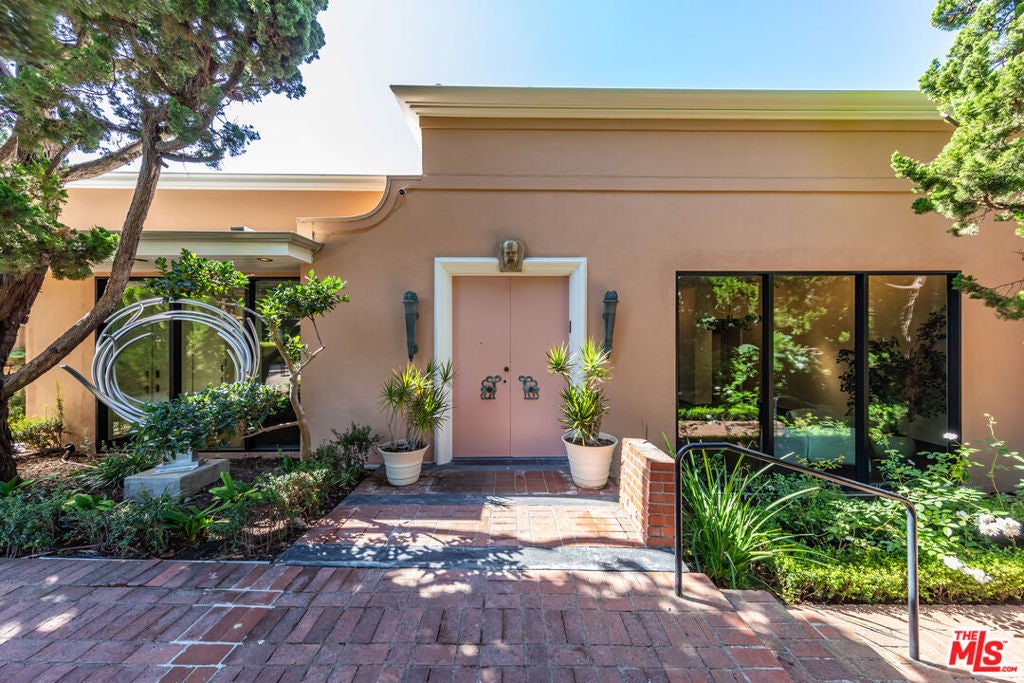 601 Lorna Lane