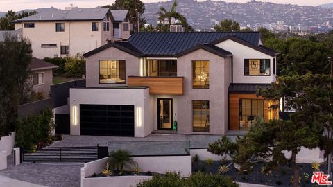 2950 Club Drive Los Angeles CA 90064