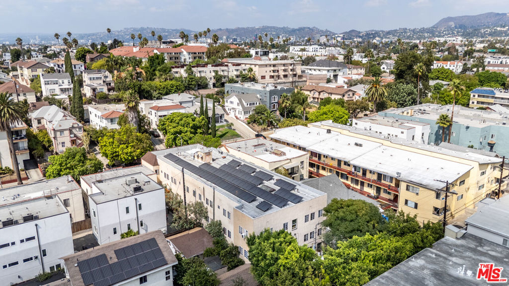 512 N Alexandria Avenue