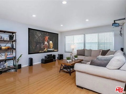 6771 Springpark Avenue 106A Los Angeles CA 90056