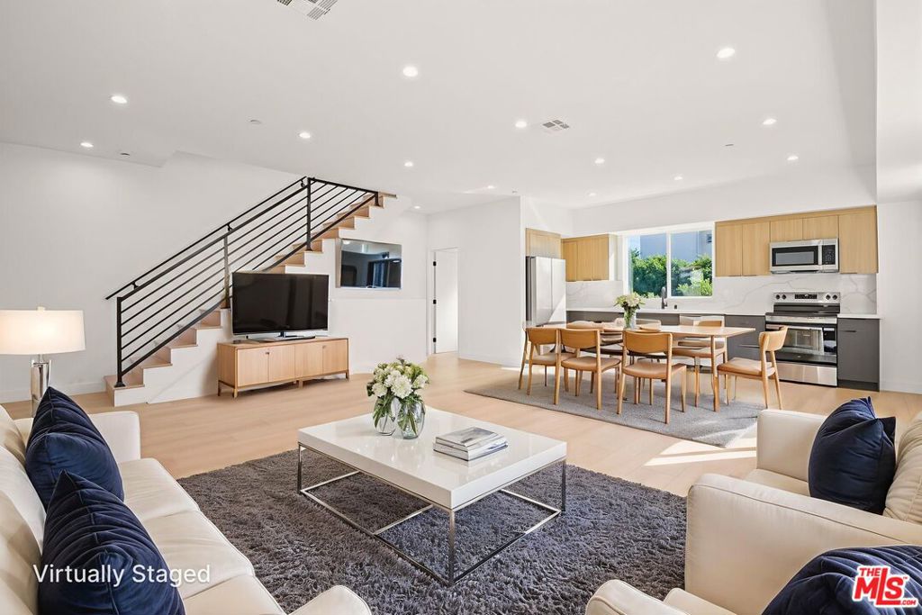 1707 S Burnside Avenue