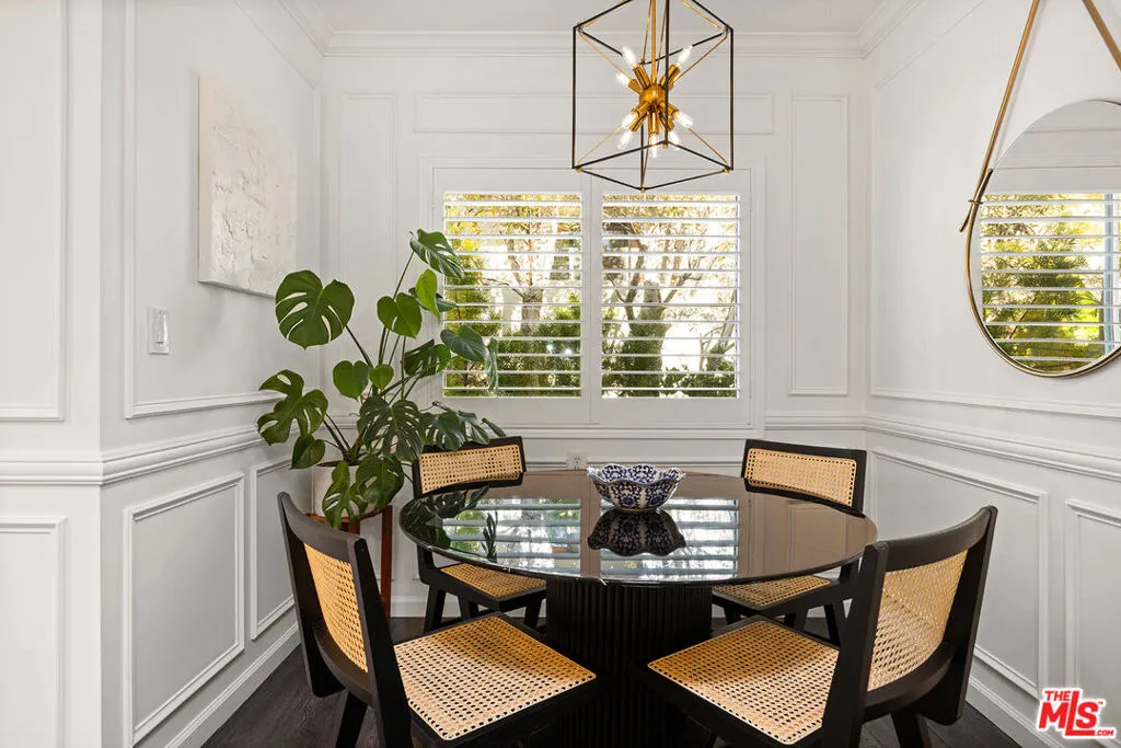 Santa Monica, California 90403, United States, 2 Bedrooms Bedrooms, ,2 BathroomsBathrooms,Residential,Active,232698