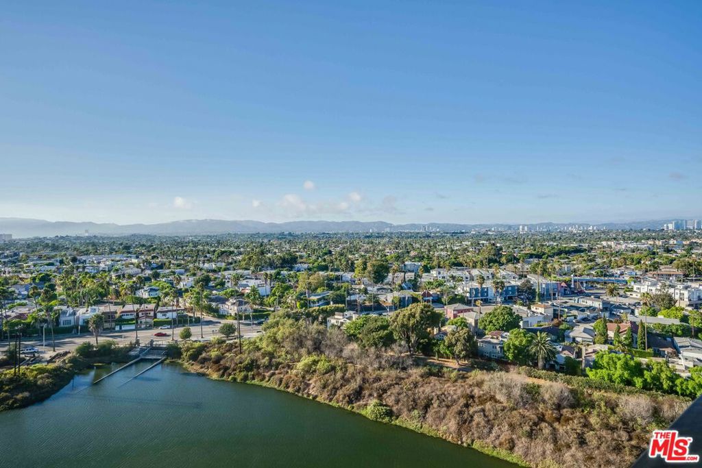 4316 Marina City Drive 1023