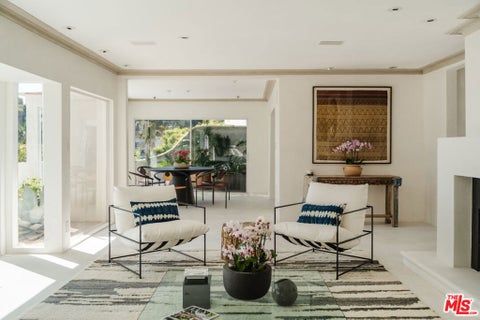Photo of 8706 Sunset Plaza Place, West Hollywood, CA 90069 (MLS # 26852557)