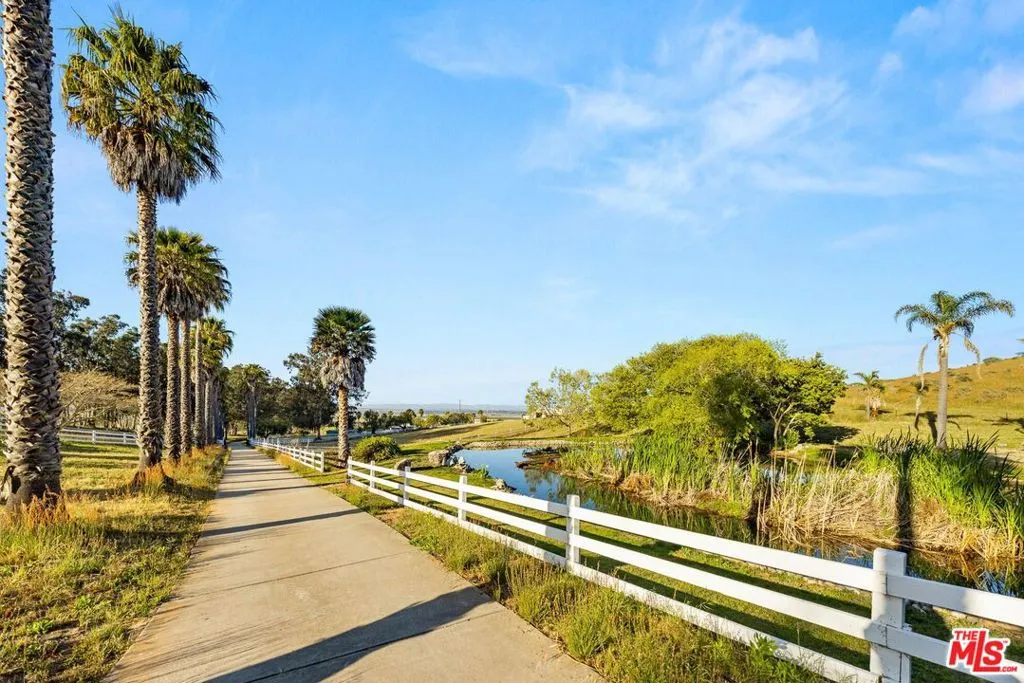 Lompoc, California 93436, United States, 4 Bedrooms Bedrooms, ,3 BathroomsBathrooms,Residential,Active,234732