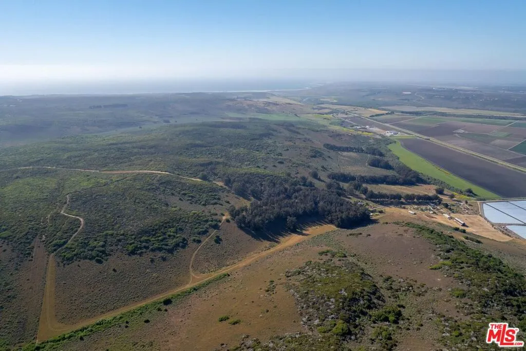 Lompoc, California 93436, United States, 4 Bedrooms Bedrooms, ,3 BathroomsBathrooms,Residential,Active,234732