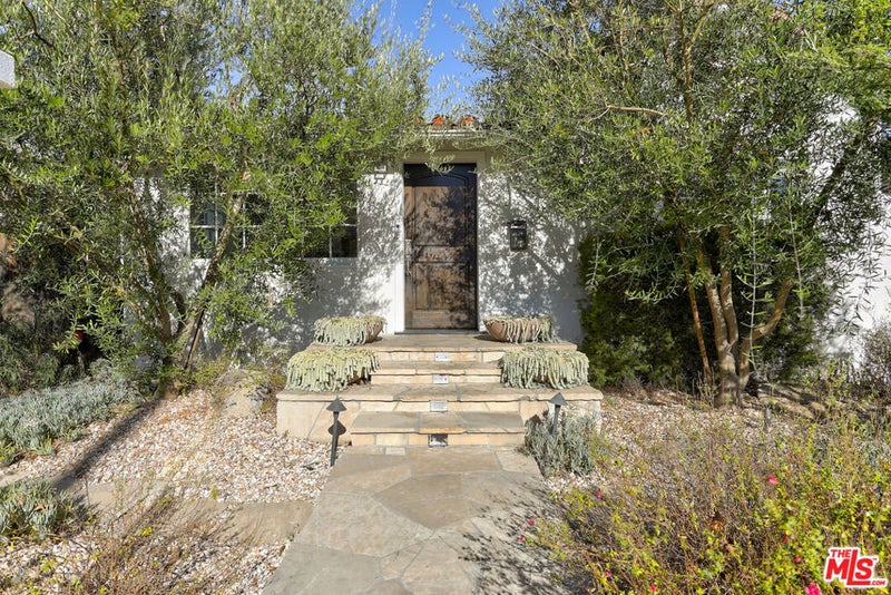 606 N Martel Avenue