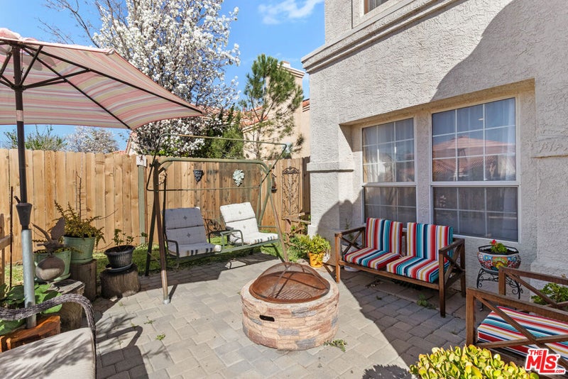 1631 Roseglen Place