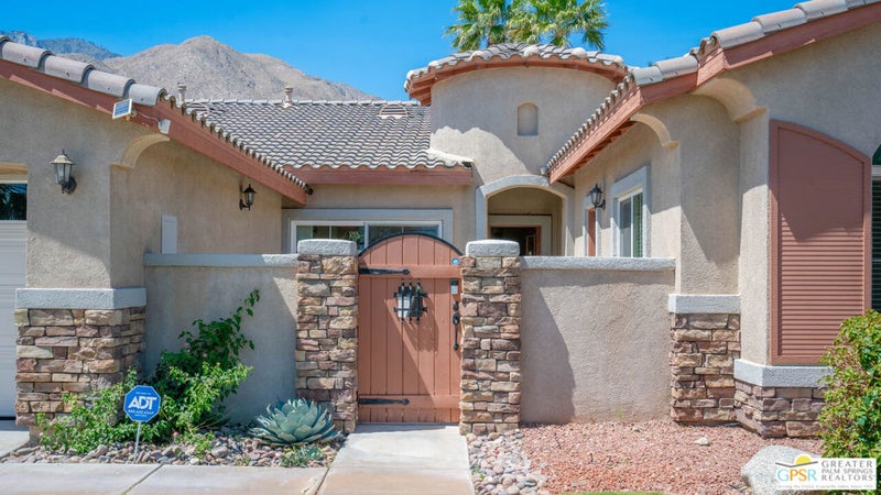 3931 Mira Arena