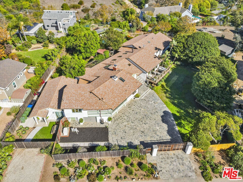 6052 Merritt Drive