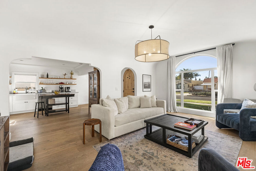 3032 Somerset Drive