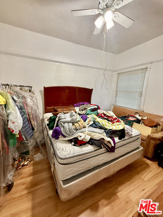 1473 W 47th Street