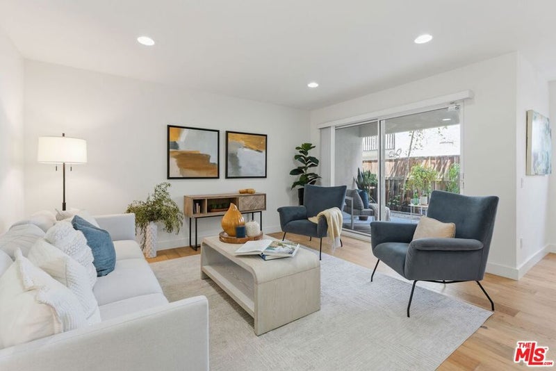 446 San Vicente Boulevard 106