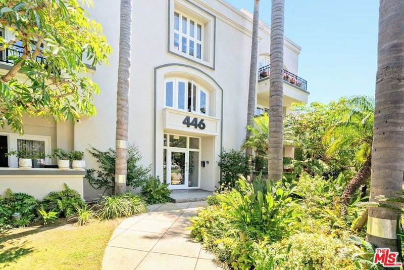446 San Vicente Boulevard 106