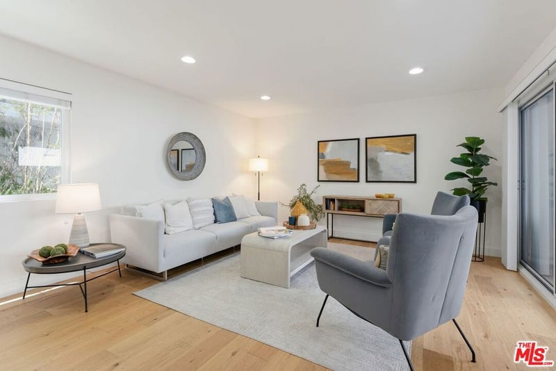 446 San Vicente Boulevard 106