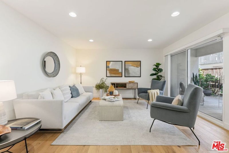 446 San Vicente Boulevard 106