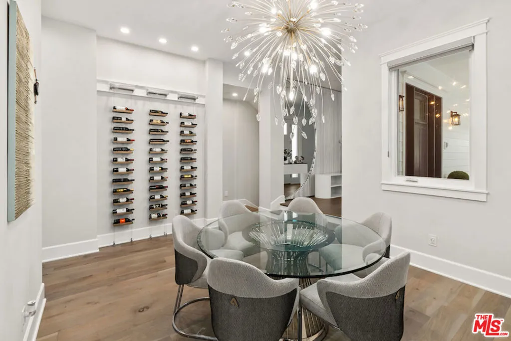 Manhattan Beach, California 90266, United States, 5 Bedrooms Bedrooms, ,7 BathroomsBathrooms,Residential,Active,227260