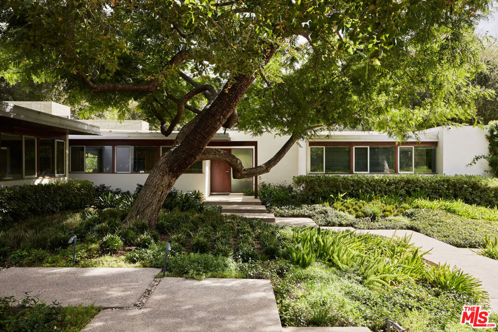 Properties 1 3970 Archdale Road
