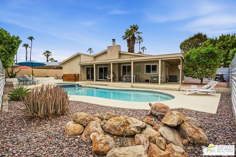 965 S Nueva Vista Drive